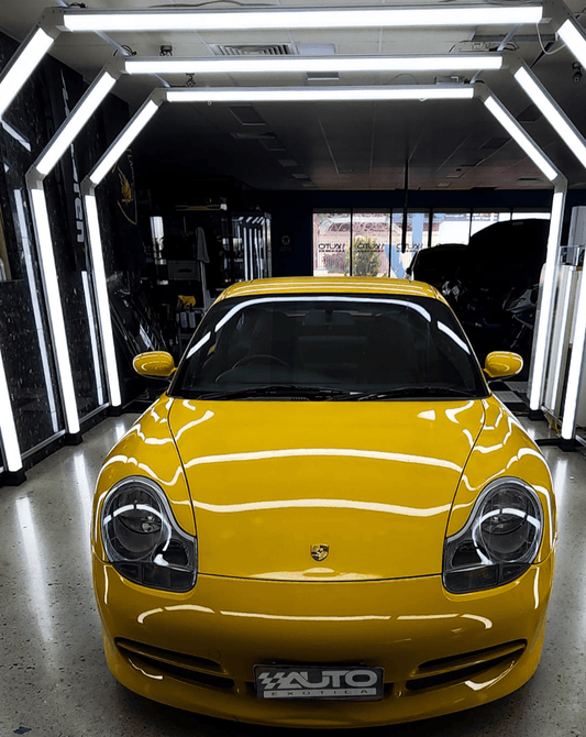 Showroom / Garage modular LED Grid  Maxi Lighting Tunnel